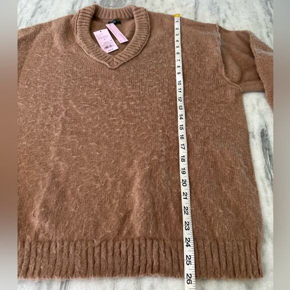 Wild Fable Light Brown Oversized sweater Woman’s Small V-Neck Pullover Warm - Picture 9 of 9